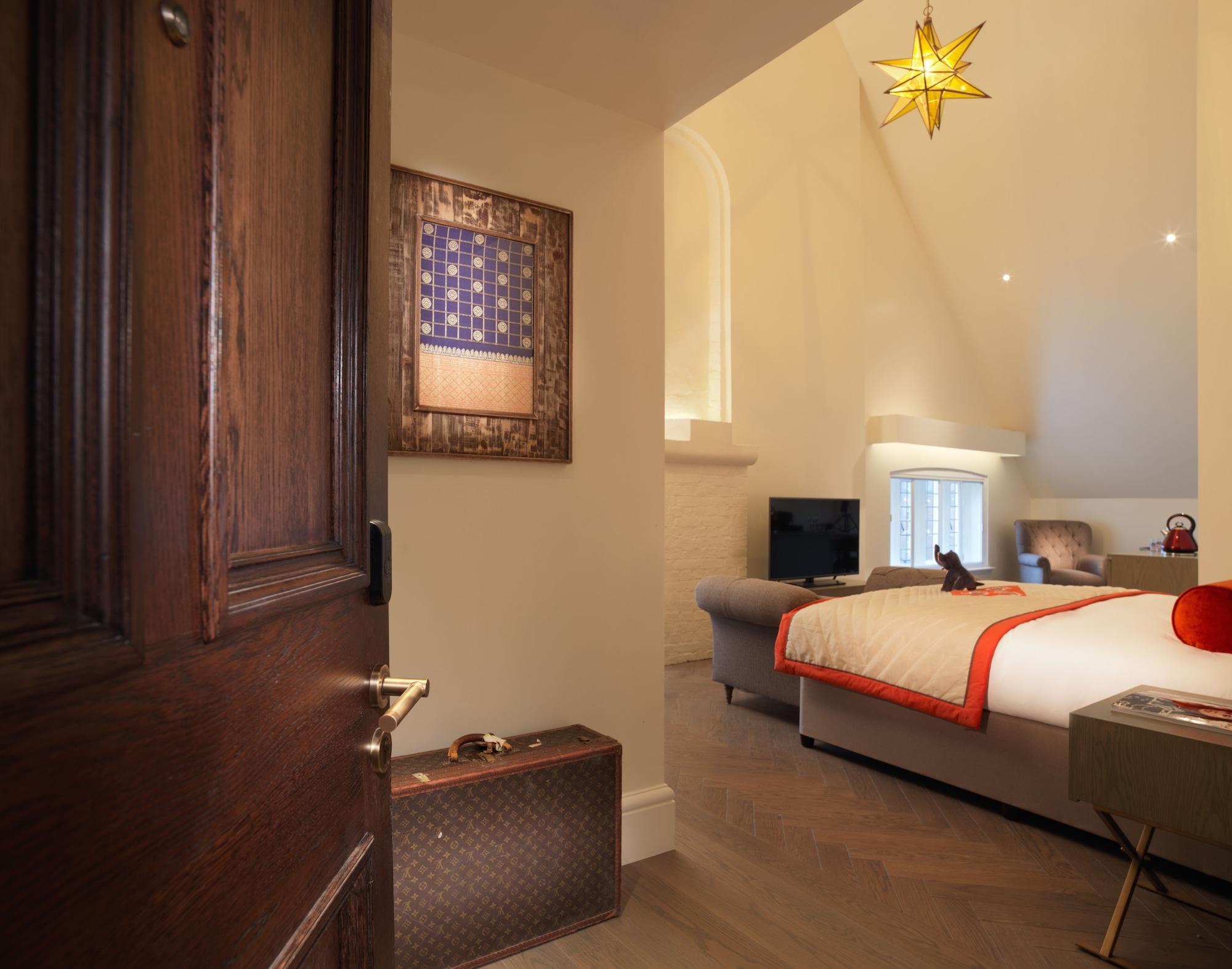 Hotel The Lalit Londýn Pokoj fotografie A room at the hotel