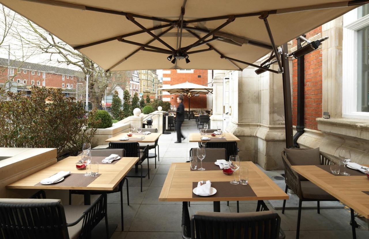 Hotel The Lalit Londýn Exteriér fotografie The Terrace at The Ivy
